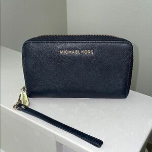 Michael Kors Black Wristlet Wallet